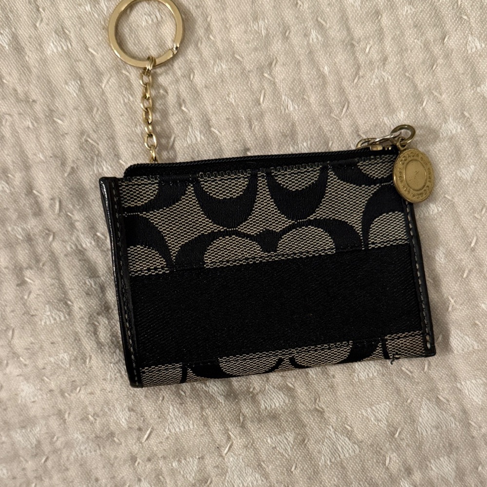 Coach Black and Beige Signature Card Holder - Picture 5 of 6